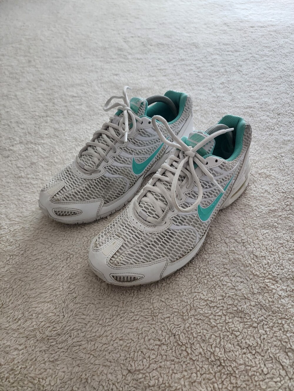 Nike Air Max Torch 4 Shoes, Women’s Size 11, Pre-owned - White/Hyper Turquois